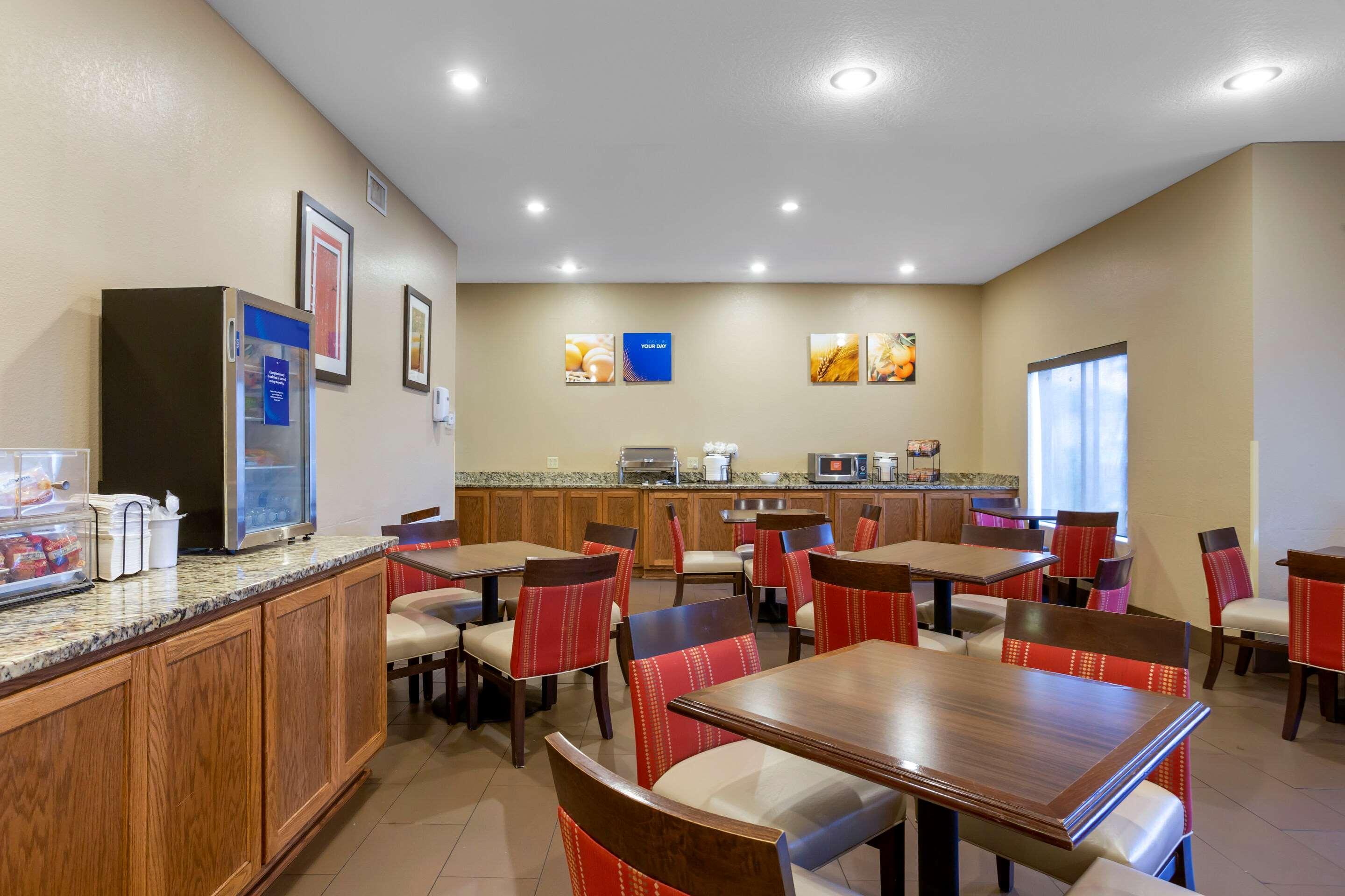Comfort Inn & Suites Pittsburg Luaran gambar