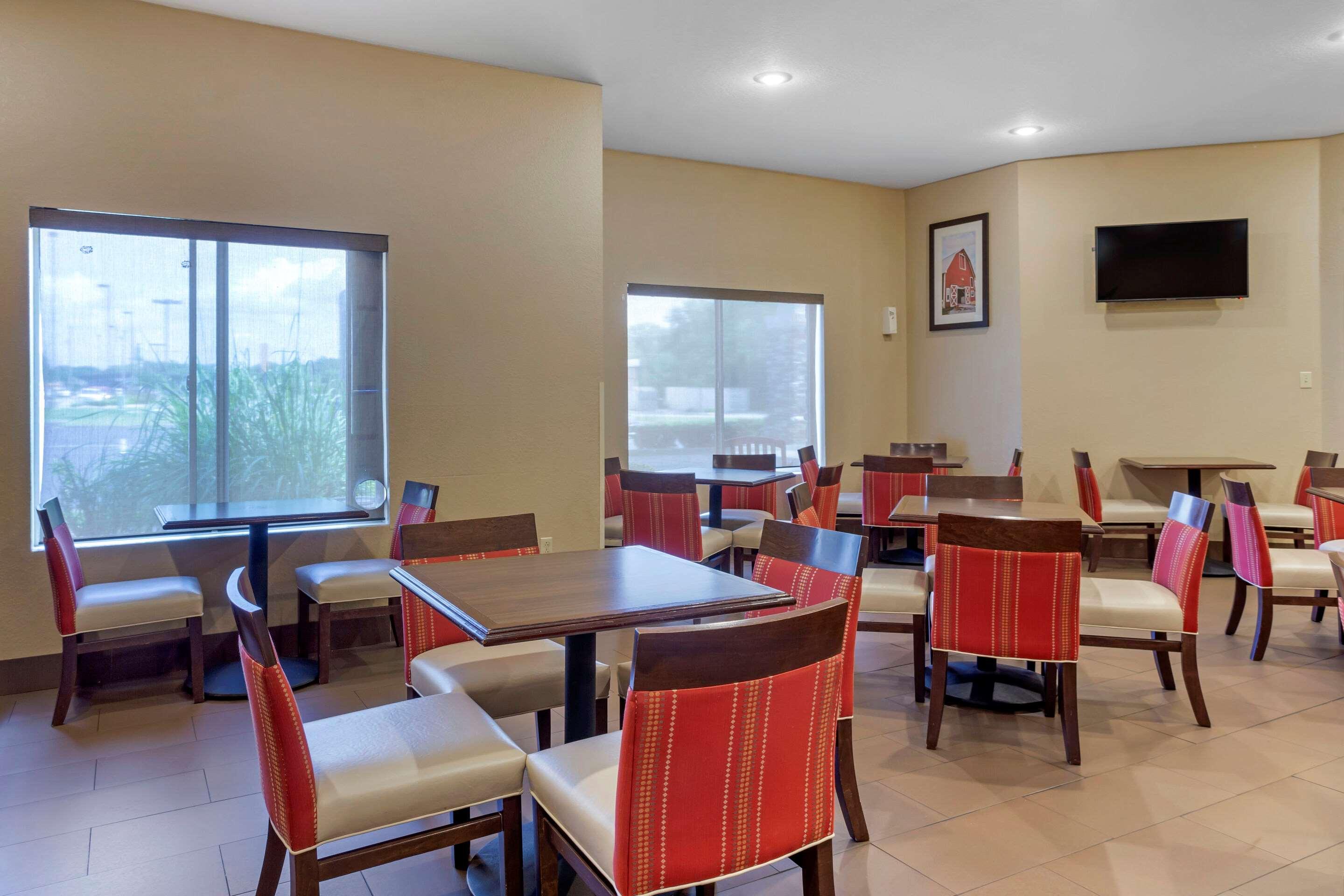 Comfort Inn & Suites Pittsburg Luaran gambar